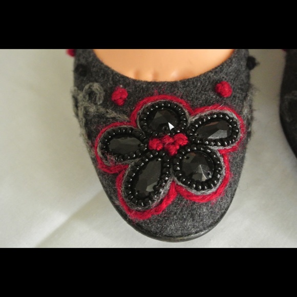 Brand new Stuart Weitzman flats size 6 - Picture 3 of 8